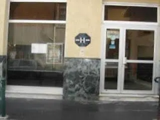Hotel Montesquieu *